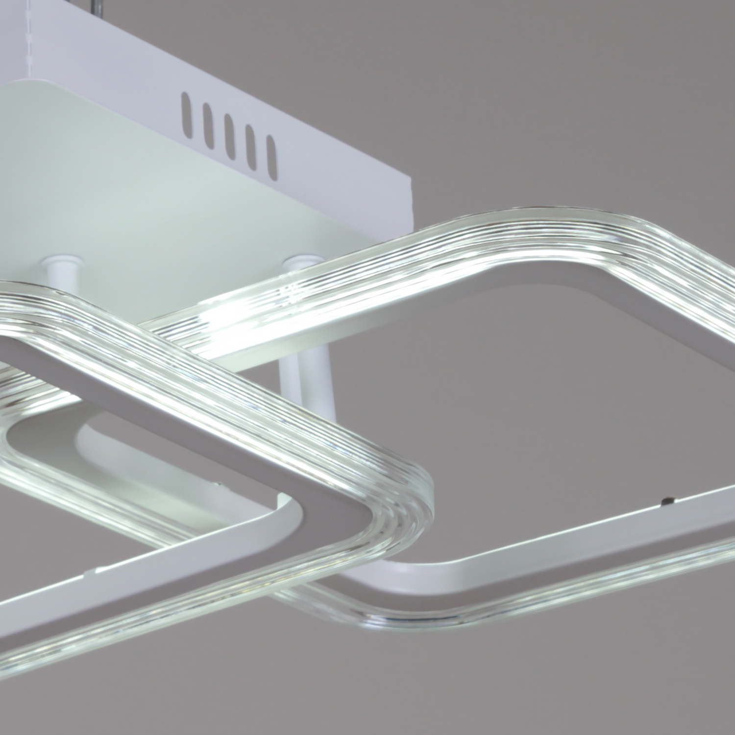 Люстры светодиодные 09826-3.3-03 WH светильник потолочный